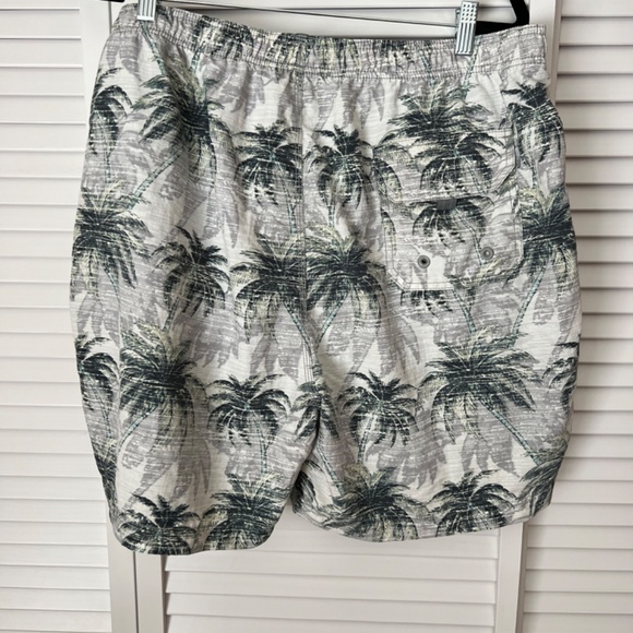 Tommy Bahama Relax swim shorts bathing suit trunks lined floral tropical Size XL - Picture 3 of 16